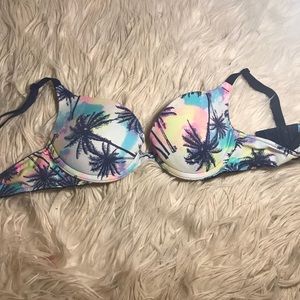 Victoria’s Secret bra